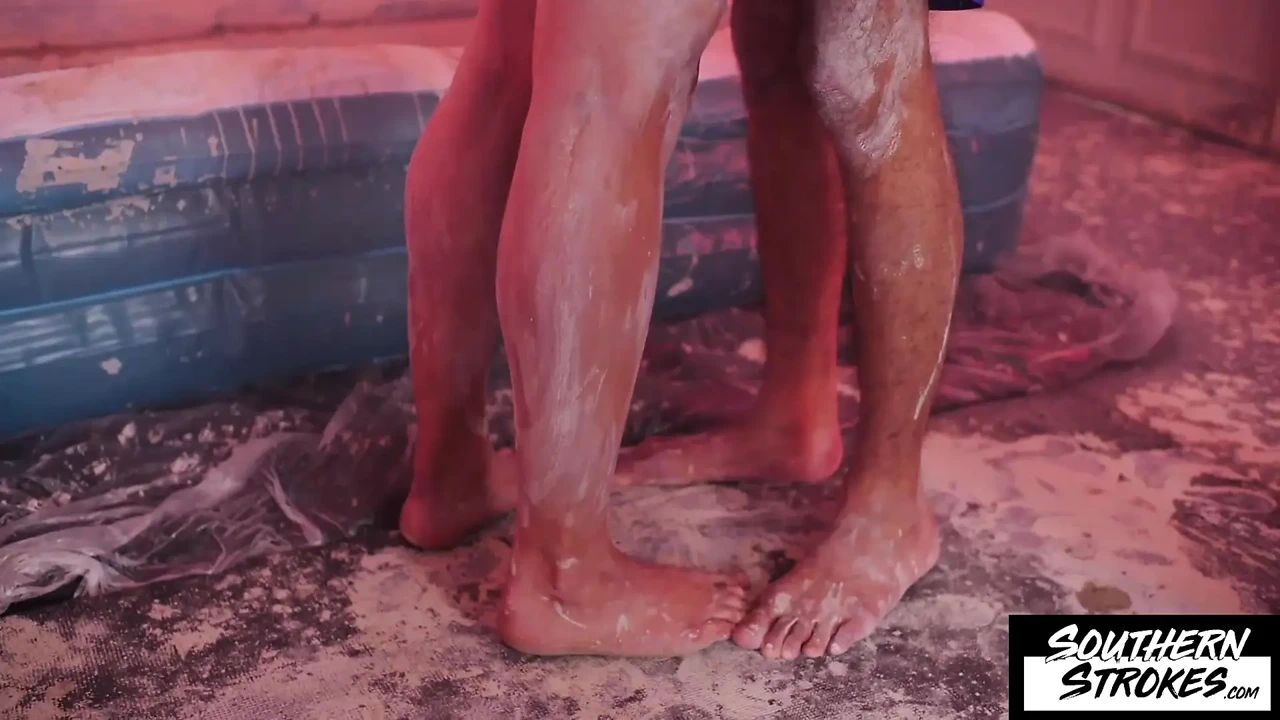 SOUTHERNSTROKES Bar Addison And Justin Cross Barebacked After Mud Wrestling