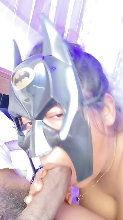 Beautiful desi girl giving a good bj
