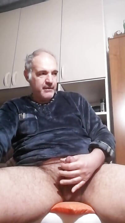 Sert penisimi doğru yalamalısın!
