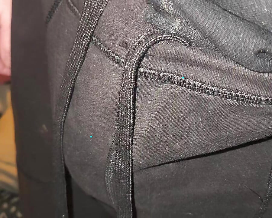 สงสัยจังว่ามีอะไรอยู่ใต้นั้น