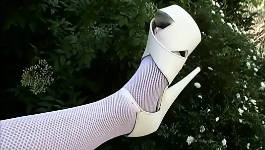 Süt dolu hamile karım arkadaşımın yarağını istiyor - bölüm #01