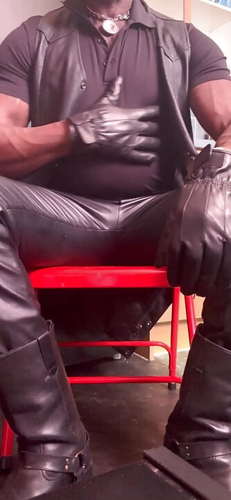 Smoking Fetish Titpump & Play