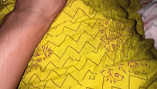 Ngentot desi bhabi yang cantik dengan gaya desi. Video Xxx