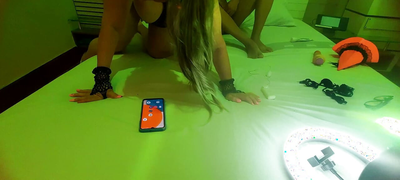 Vivi Guedez - Trick or Treat! With a lot of anal!