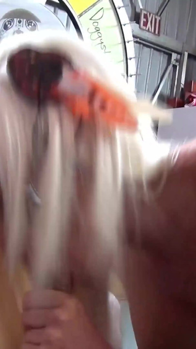 Awek India seksi Squaw Rikki Enam Perkhidmatan Dengan Aksi Blowjob Berganda! | Klip 1