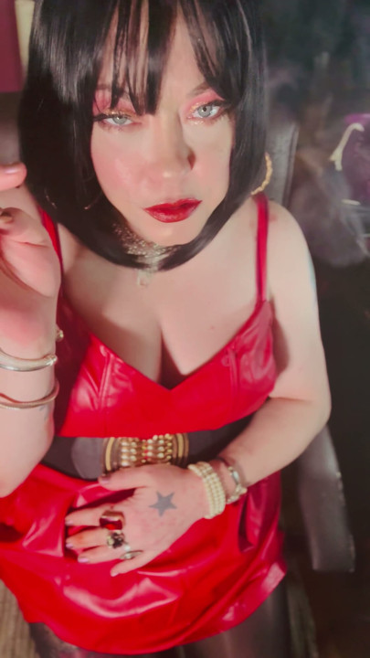 This Smoking Queen, Tina Snua, Loves To Dress In Leather & Smoke - Tip To Tail 2 Cigarettes OMI OME Snap Inhale | Clip 1
