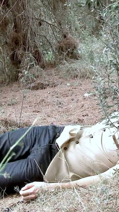 Skinny African Ebony Hunter in her Porn sex safari | Clip 1