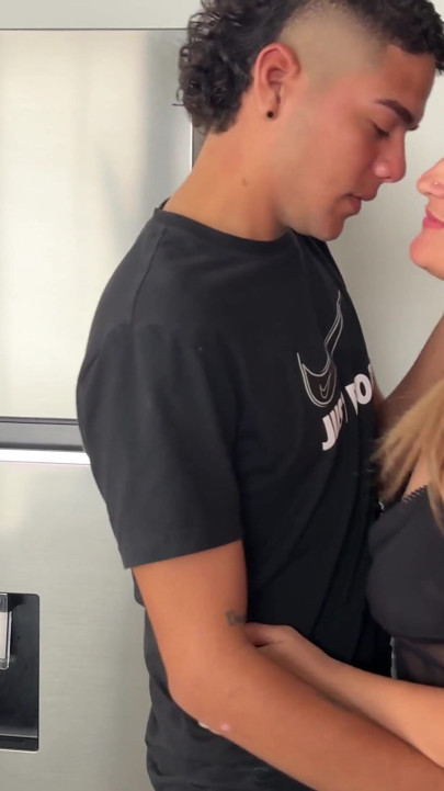 My friend's stepmom seduces me with her huge ass and wants to put my cock in it. | Clip 1