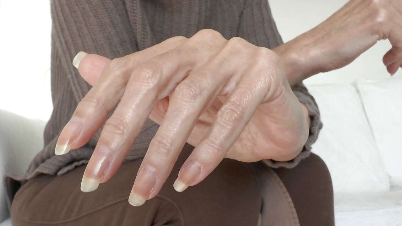 天然长指甲, 中指和弹指, JOI, 维多利亚·瓦伦特夫人