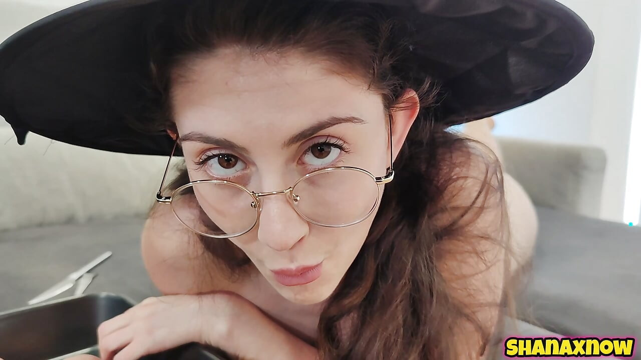 COSPLAYING WITCH THAT EATS YOUR ASS DEVOUR FOOD FETISH
