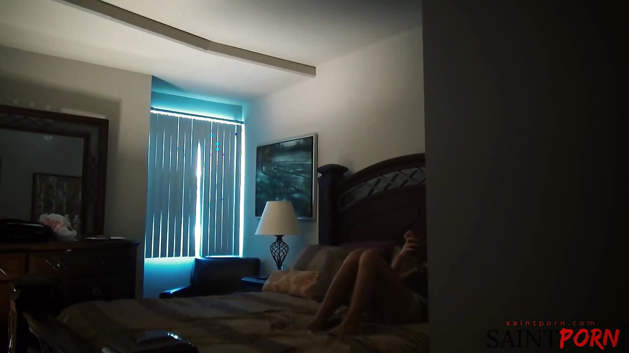 Pornstar Jessica Nyx Is Horny at Home and This Is How She Fucks to Get off!