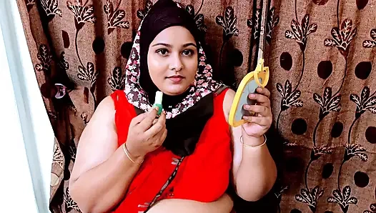 Morjena seksi kız arkadaşımın yumuşak dudaklarına ruj sürmesine dayanamadım, bu yüzden beni üstüne attırdı.