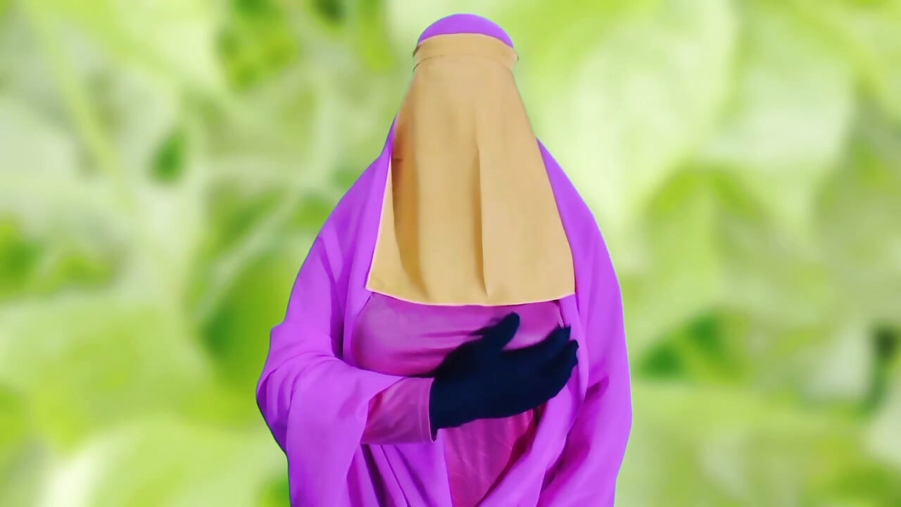 Bangladeshi linda mulher vestindo burca masturbando sexo e conversa suja