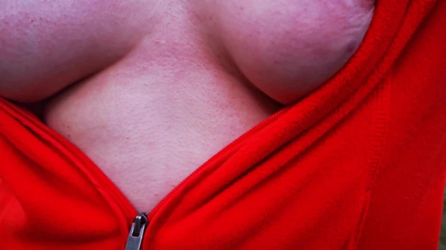 Open the zipper and beat the tits