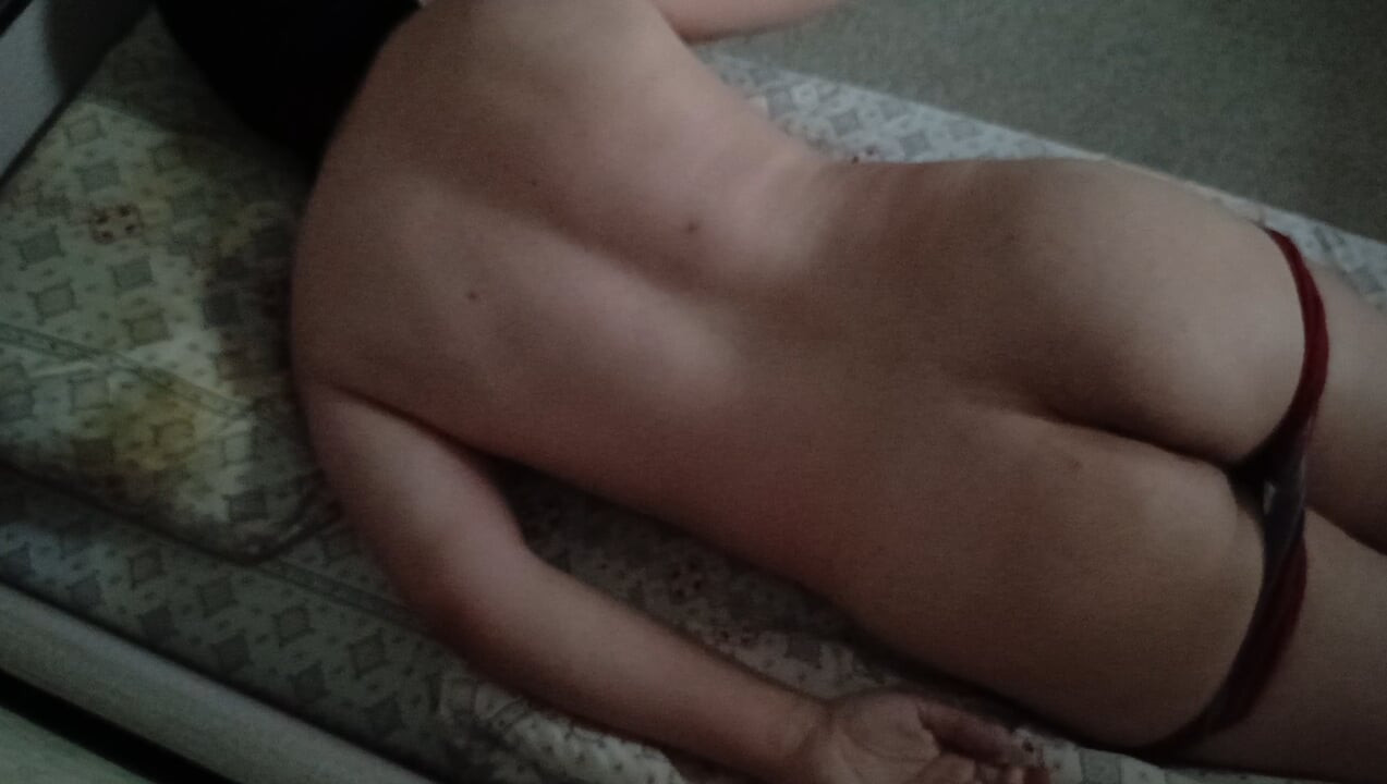 I'm in bed, masturbating my ass
