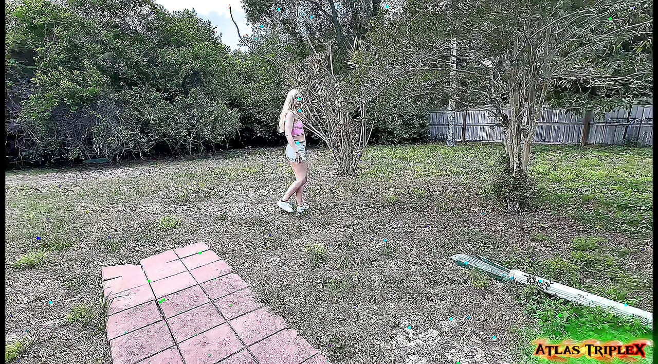 Backyard Blowjobs - Episode 4 “winter Flyn”