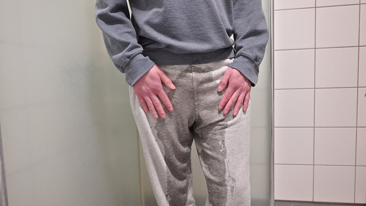 ああ、やばい、起きてしまった。