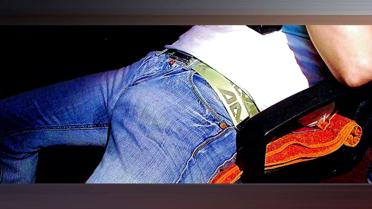 E-Stim pee and cum in old blue Jeans