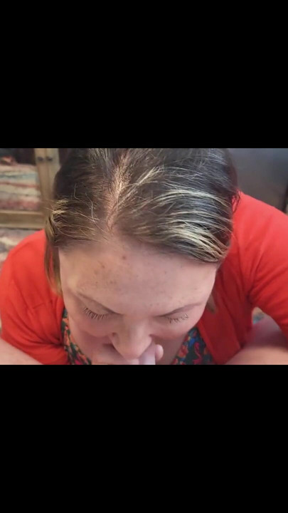 Sweet cock sucking goddess cums with him as she sucks him dry and loves it super sexy she can't get enough | Clip 1
