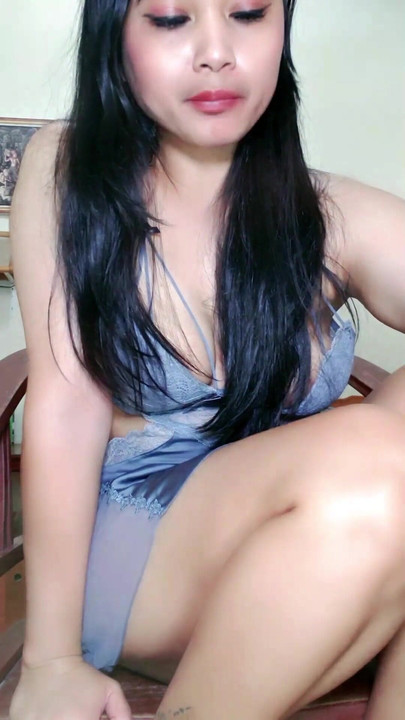 Momento emotivo da "Scandalo sessuale videochiamata trapelata, ragazza troia indonesiana 2"