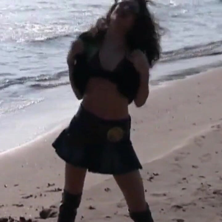 Vídeo sexy: Alys Rebel, Angelina, Nikita