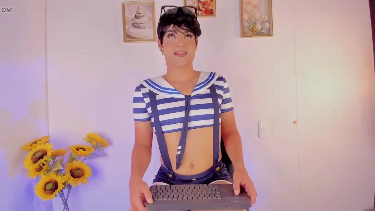 Sissy Submissive Ken, Sadece Senin İçin Zıplayan Şişman Poposunu Kaydediyor