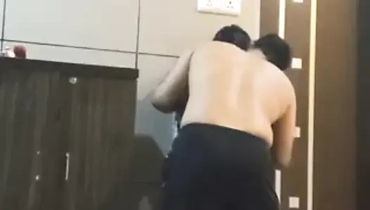 Студентку дези трахнул ее учитель в туалете