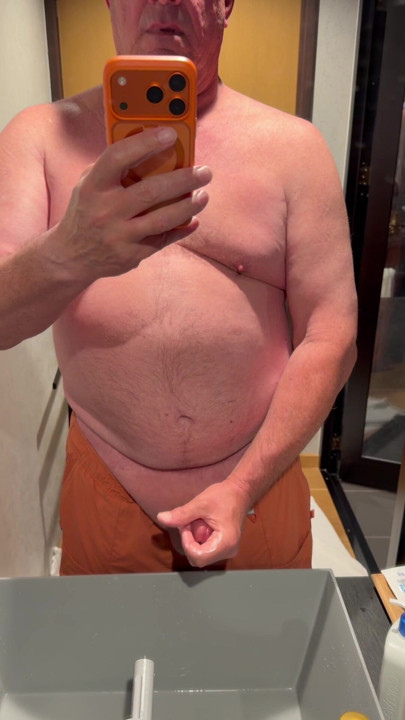 Some morning wood cock play in the mirror.