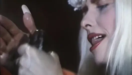 Cowok mesum italia lagi asik ngentot kontol raksasa pria jadul