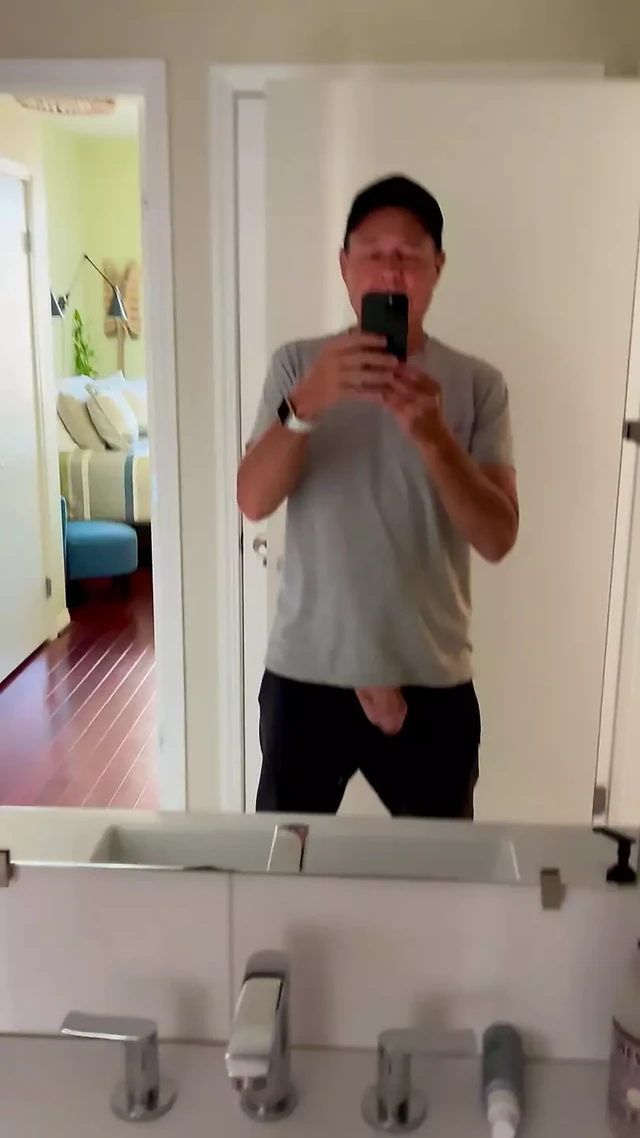 I Simply Show Me