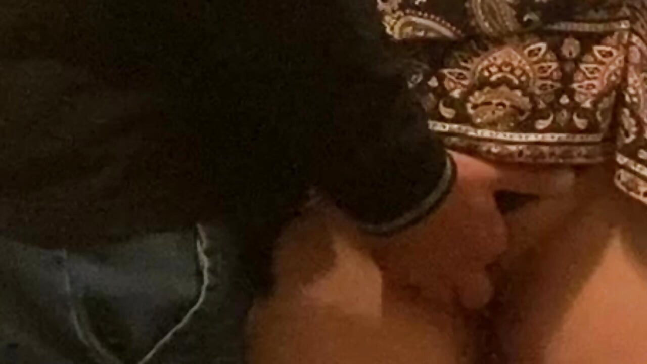 CrowdWDD地下鉄でランダムな女が指で愛される