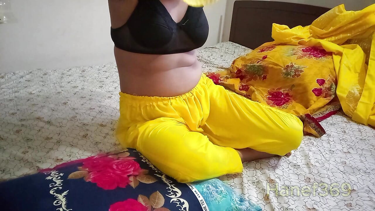 Bangladeshi beautiful girlfriend fucking in the house . just enjoy Part_01