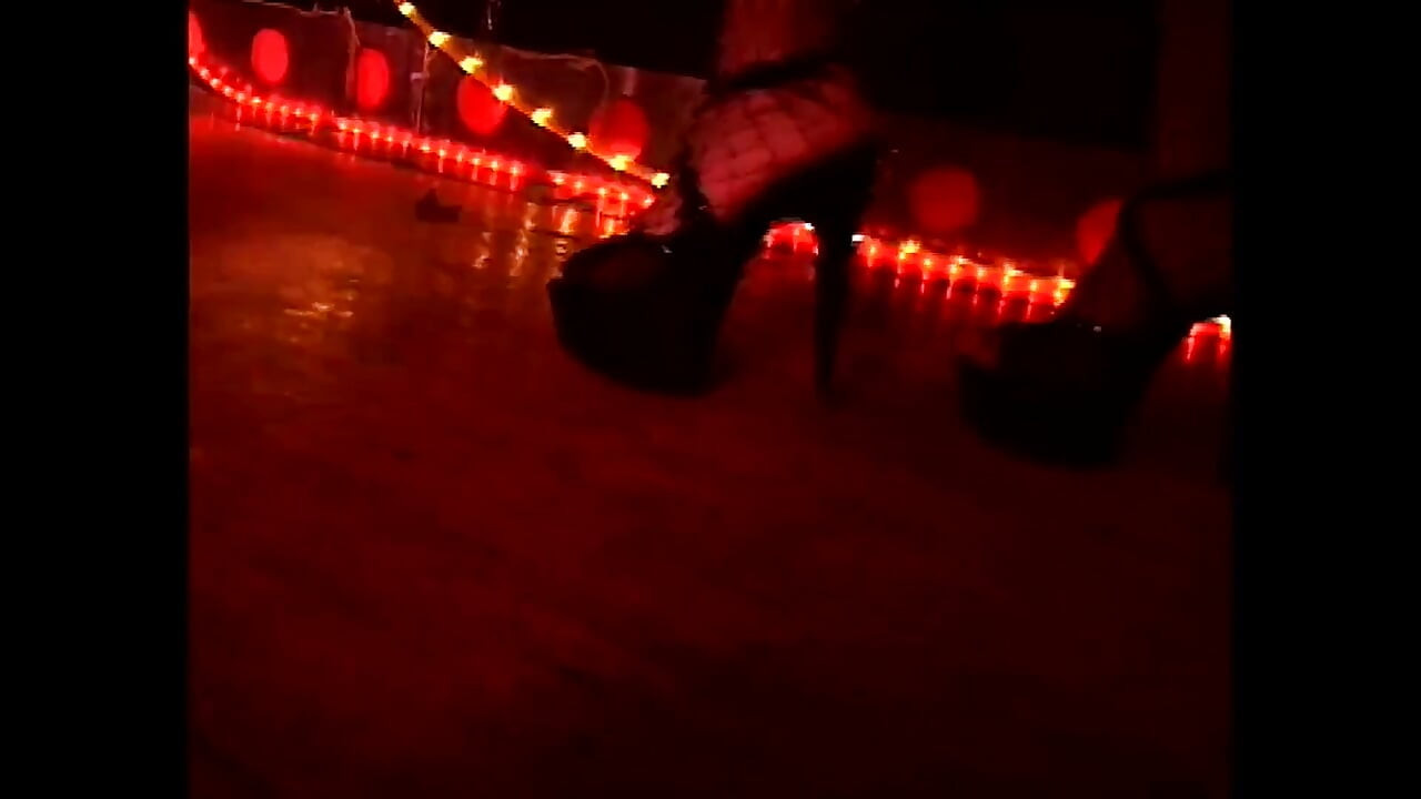 Ha bisogno di essere scopata!! - Vol. 01