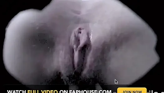 Stepmother and stepdaughter fuck with double dildo