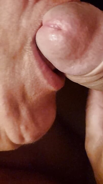 Amateur Mature gives blowjob and cuckold cum in her panties
