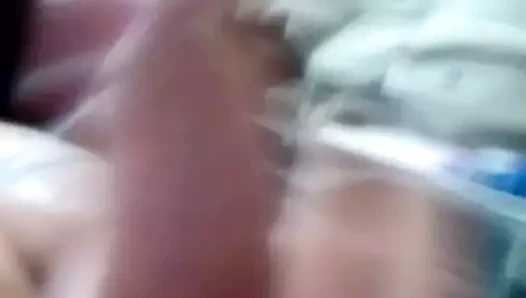 Bir kalın döl fışkırtmalı