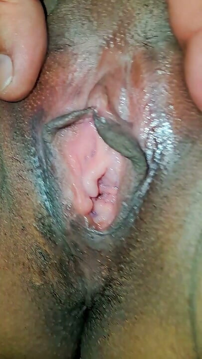 Bangladeshi Hindu Boudi Santa Pussy - Αν δεις το βίντεο με την πούτσα μου, θα σου σηκωθεί το πέος και θα βγάλεις σπέρμα.