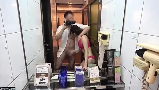 Tampilan polos, pikiran kotor