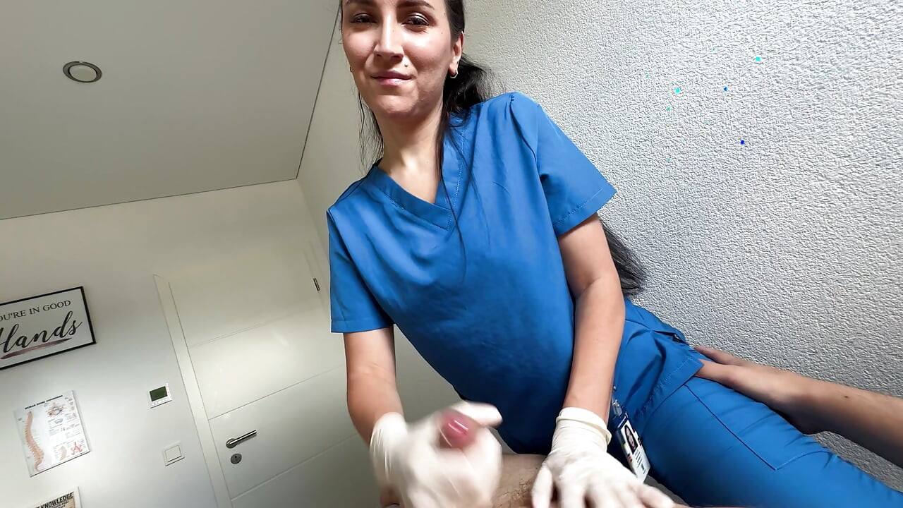 Hot Masseuse Puts On Latex Gloves For A Messy Happy Ending Cumshot