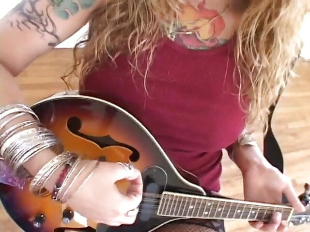 Big ass blonde gets her wet pussy slammed