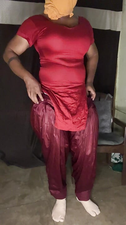 Σατέν μεταξωτό φόρεμα κοστούμι Salwar Hot Crossdresser Μεγάλα βυζιά και βυζιά