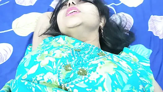 Didi ki friend aai shaadi ka invitation card dene usko suhagrat Manana Sikhaya