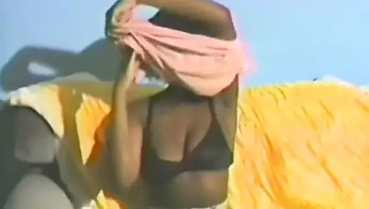 Duşta sonra yatakta ırklararası eylem