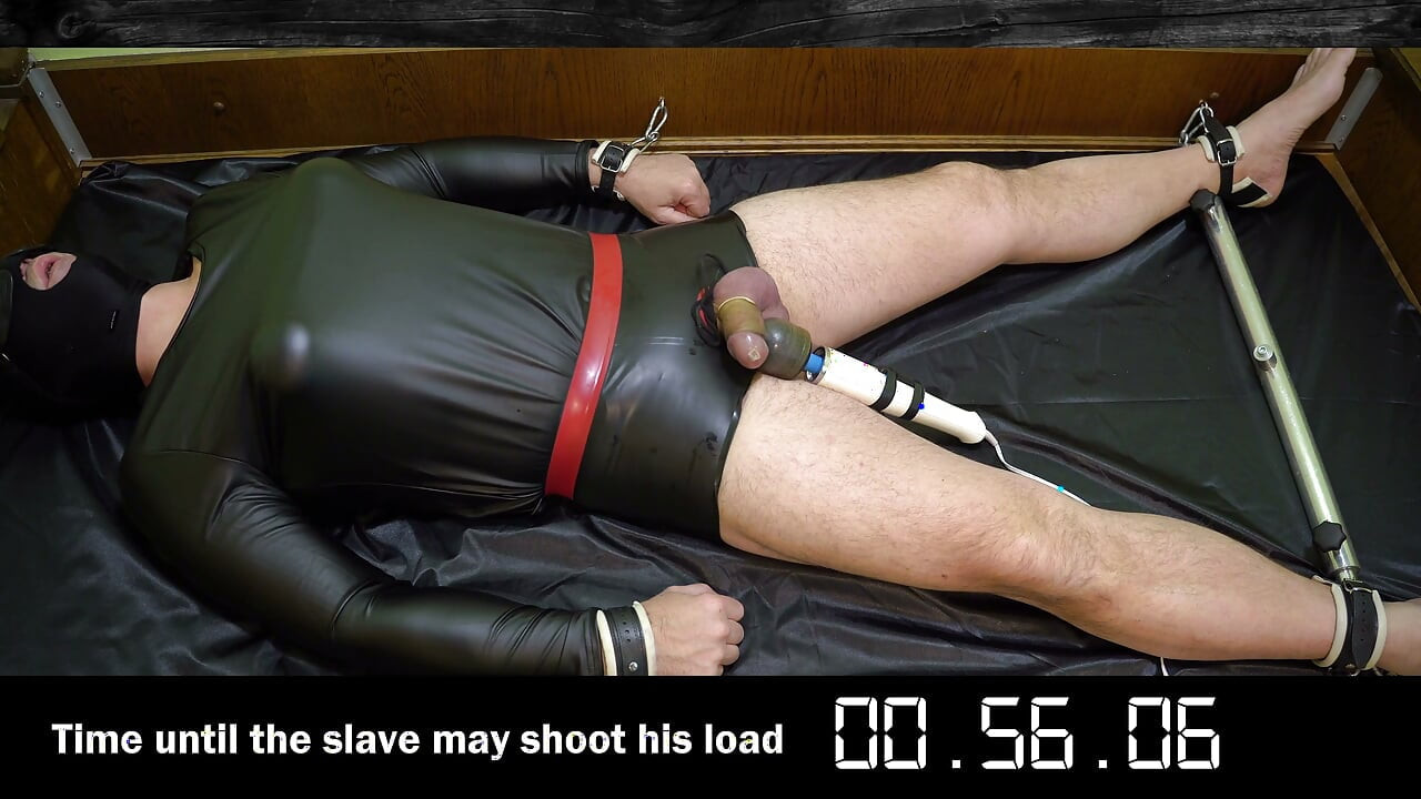 Sissy Is Milked Automatically
