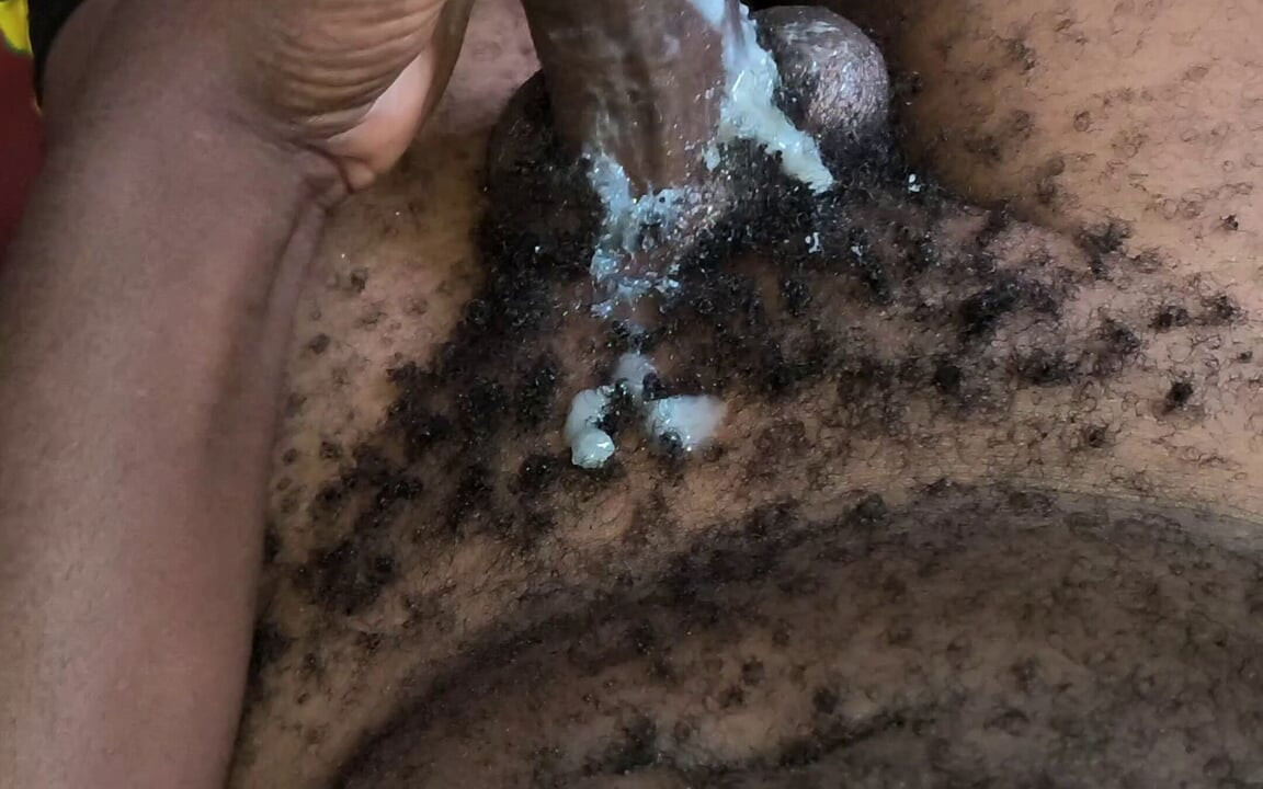 Labă solo și eliberarea o mulțime de spermă