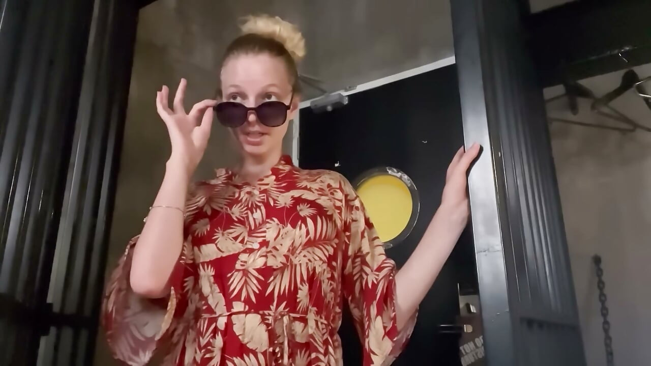Dzień 1 w służbie Przełożonej Bogini Femdom ~ Asmr Roleplay