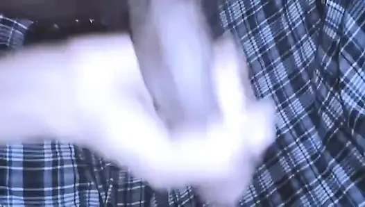 Симпатичная горячая сводная сестра делает минет