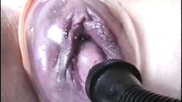 SHAVED PUSSY, PUMPING