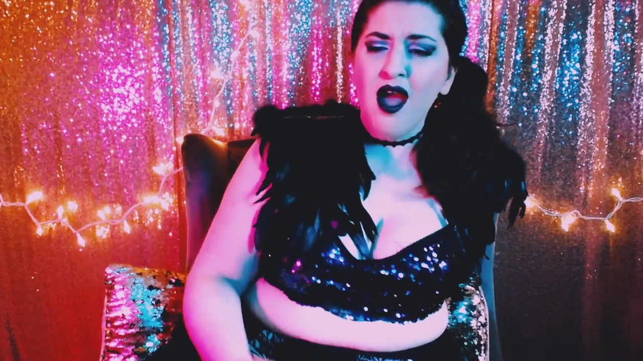 Besleniyor - succubus dönüşümü