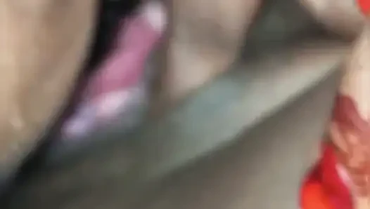 Yangzi ile çıplak seks yaptım ve tüm penisimi içine soktum.